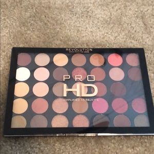 Revolution palette